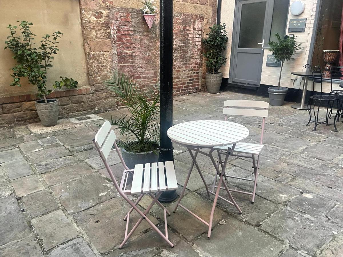 Courtyard Holiday Apartments Belper Exterior foto