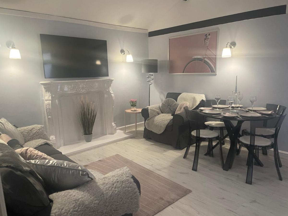 Courtyard Holiday Apartments Belper Exterior foto